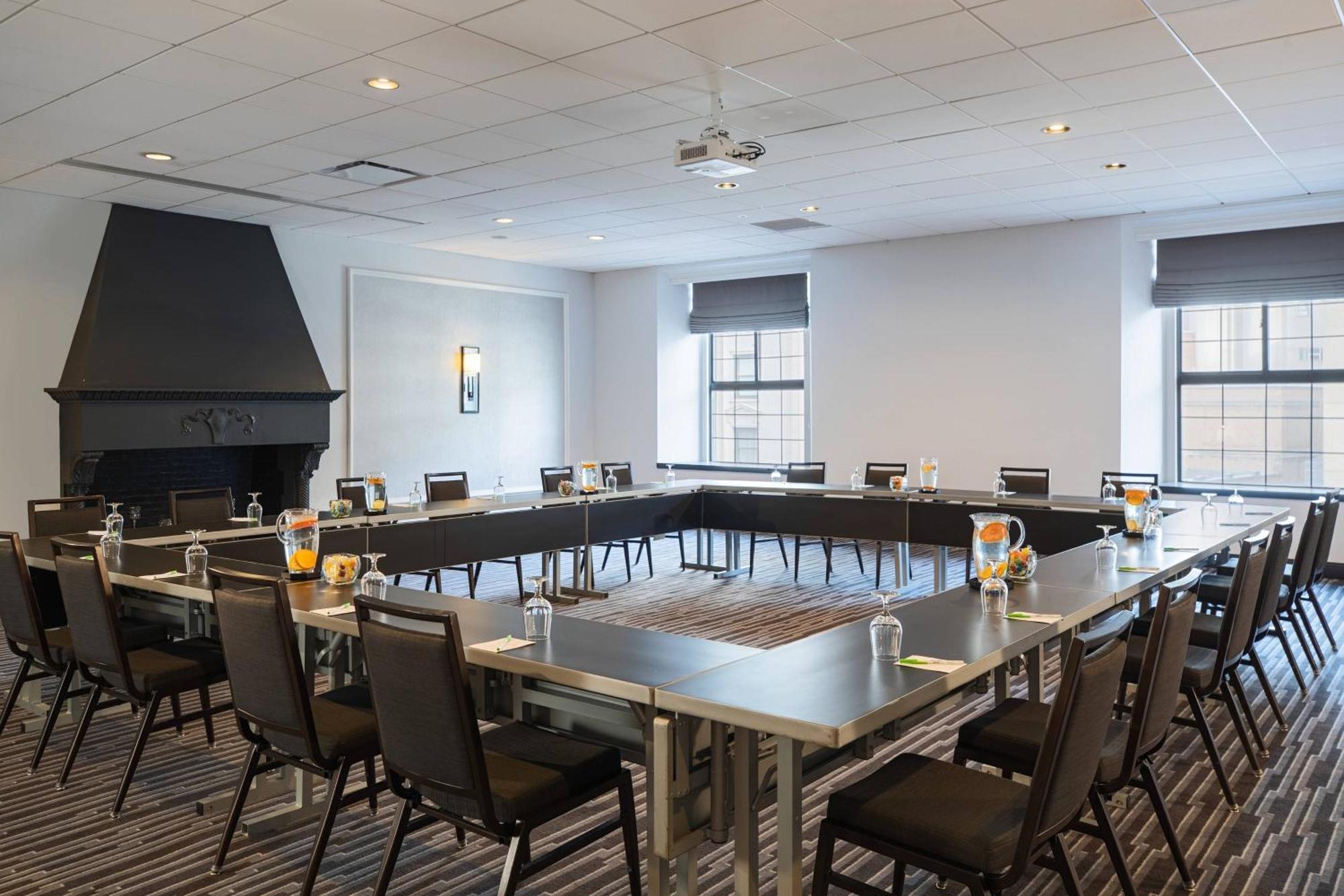 Courtyard By Marriott Boston Downtown Hotel Exterior photo