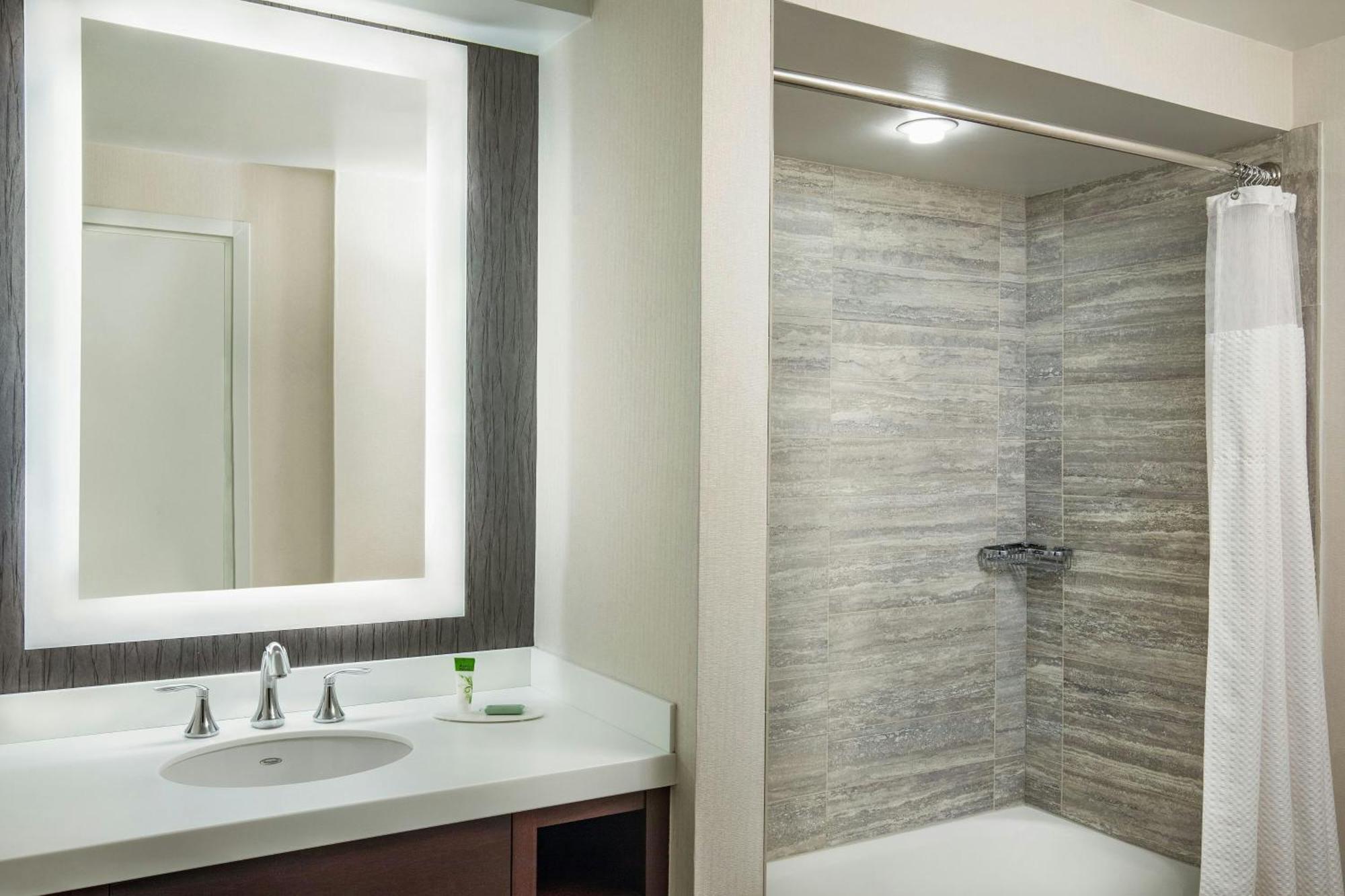 Courtyard By Marriott Boston Downtown Hotel Exterior photo